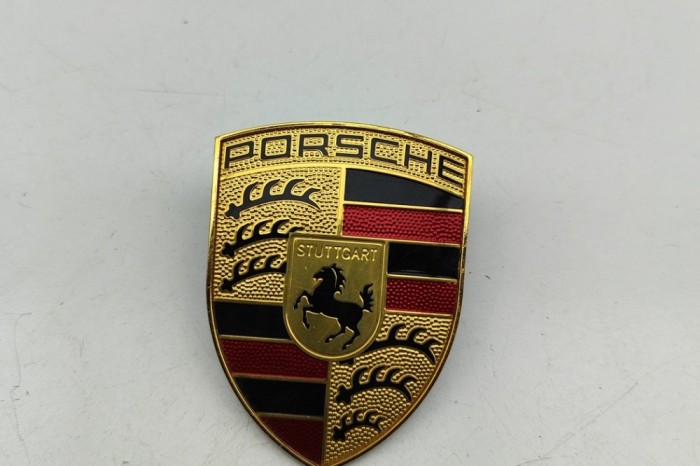 Emblema capota PORSCHE MACAN DKN 2021 OEM: 9P1853611 | 31539513