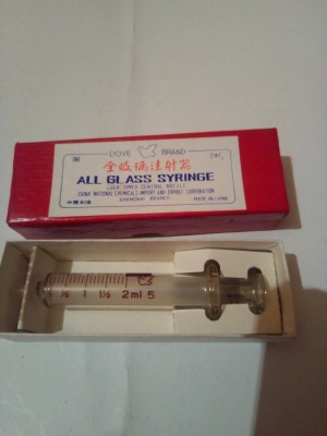 SERINGA VECHE DIN STICLA ,,ALL GLASS SYRINGE&amp;quot; - 2 ml. ~ PERIOADA COMUNISTA foto