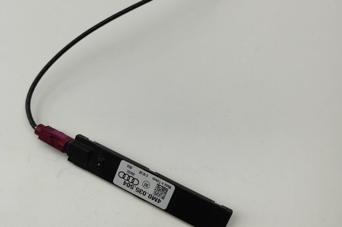 Amplificator de antena PORSCHE CAYENNE Coupe 9YB 2023 OEM: 4M0035504 30746320