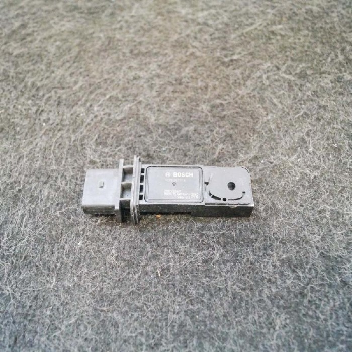 Debitmetru de aer AUDI A4 8K2, B8 2010 OEM: F00C2G731620853049 3207520