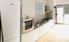 Inchiriere apartament penthouse 4 camere Quadra Place foto