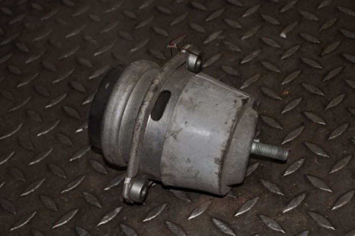 Suport motor st&acirc;nga PORSCHE CAYENNE 92A 2014 OEM: 94837504903 | 11843764