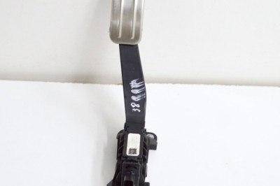 Pedala de accelerație FORD FIESTA VII 2021 OEM: H1BC-9F836-AAD,6PV012550,H1BJ-9F836-A1D | 17216490 foto