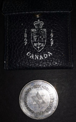 SV * Canada * MEDALIA CENTENARUL CONFEDERATIEI CANADIENE * 1867 - 1967 AUNC+ foto