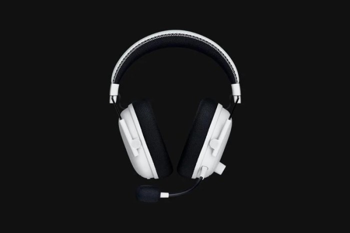 Casti wireless Razer Blackshark V3 Pro, micrfon uni-directional, izolare fonică
