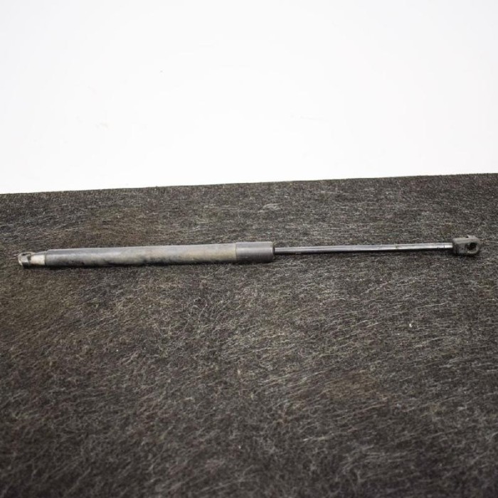 Amortizor haion st&acirc;nga VW PASSAT Variant B6 3C5 2008 OEM: 3C9827550A | 3597754