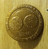 QW9 I 3 - Insigna - tematica numismatica - sectia Barlad - 1990, Romania de la 1950
