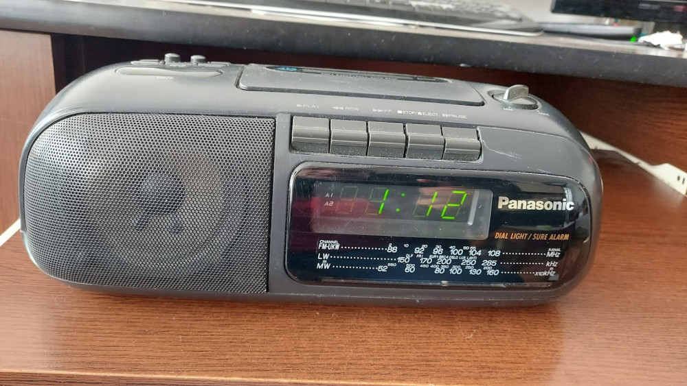 Panasonic RC-X160 RADIO ,CASETOFON SI CEAS . FUNCTIONEAZA . | Okazii.ro