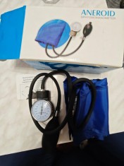 TENSIOIMETRU ANEROID MANUAL,CLASIC, MANSETA DE BRAT. AMBALAJ ORIGINAL, foto