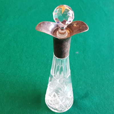 CARAFA DE CRISTAL PENTRU LICHIOR - BACCARAT- FRANTA sec.19 foto