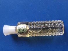 Parfum Eva Lux la sticla Rom&acirc;nesc vechi comunist de colectie