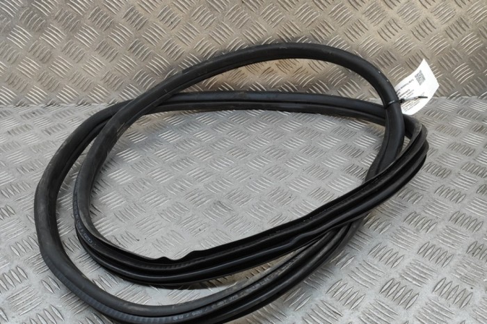 Garnitura ușă dreapta spate BMW 3 G20, G28 2023 OEM: 7407375 | 29995673