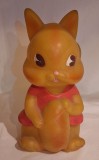 VEVERITA figurina din cauciuc Jucarie Aradeanca anii 1970 varianta culoare