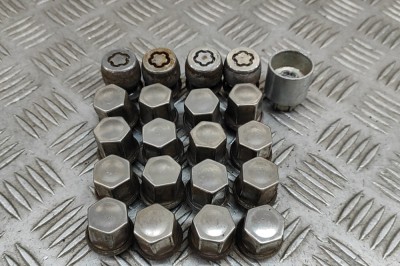 Set prezoane roata LAND ROVER RANGE ROVER EVOQUE L538 2014 OEM: 6G92-17A147-DB,DJ32-1012-AA 28055731 foto