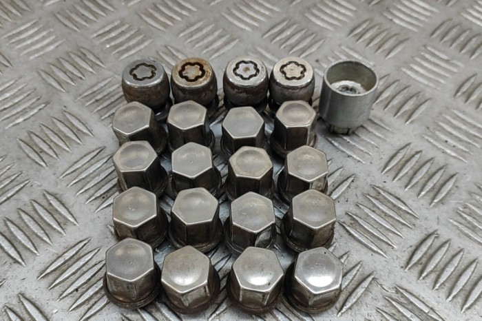 Set prezoane roata LAND ROVER RANGE ROVER EVOQUE L538 2014 OEM: 6G92-17A147-DB,DJ32-1012-AA 28055731