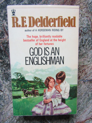 GOD IS AN ENGLISHMAN - R.F. DELDERFIELD foto