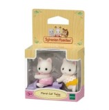 Cumpara ieftin Set figurine Sylvanian Families - Familia Gemeni pisicute Floral