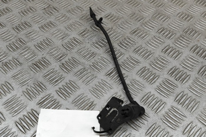 Senzor de temperatură exterioară VW PASSAT Variant B7 365 2012 OEM: 8K0973702,8Z0820535 | 30658965