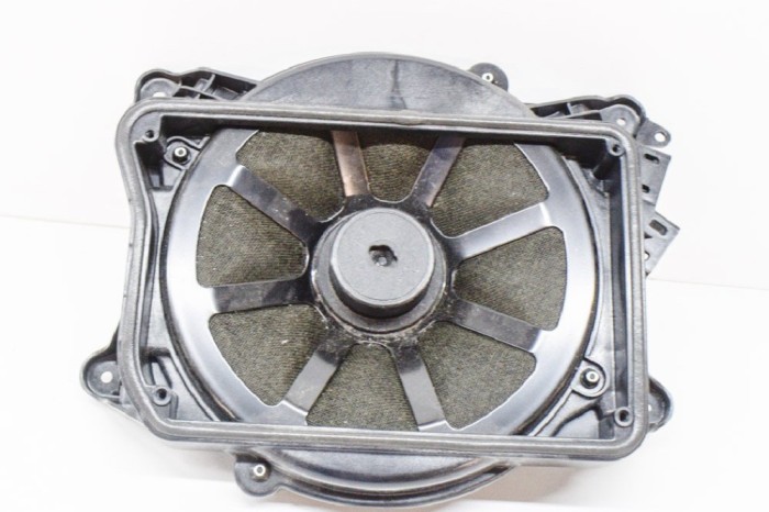 Subwoofer AUDI A6 4G2, C7, 4GC 2013 OEM: 4G5035709,322512-0010 | 11477048