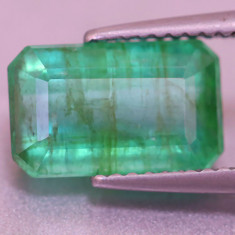 ~ > > > SMARALD NATURAL verde SUPERB 3,46 ct. Certificat de Autenticitate ! !