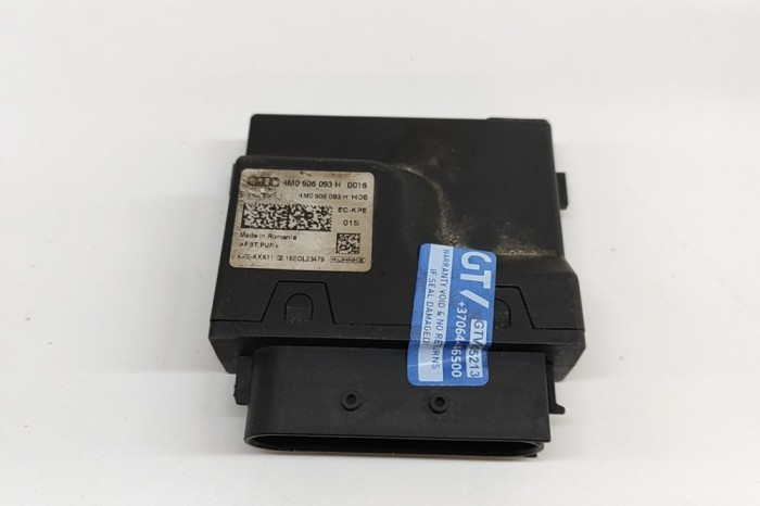 Unitate de control pompa de combustibil AUDI Q7 4M 2016 OEM: 4M0906093H | 28424382