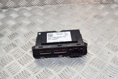 Modul de control ușă dreapta față TESLA MODEL S 2014 OEM: A-0748G03N,50054074,P0748V01D,1003101-00-C,P0748P10D 11609441 foto