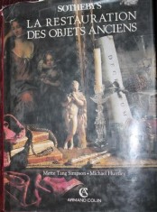 SOTHEBYS LA RESTAURATION DES OBJETS ANCIENS foto