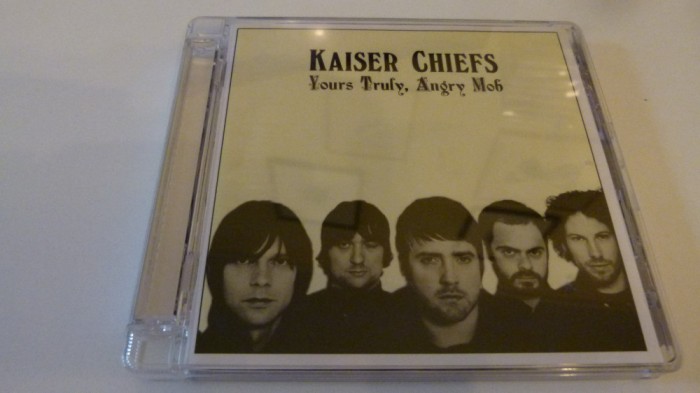 Keiser Chiefs - Yours trufy, Angry Mob -855