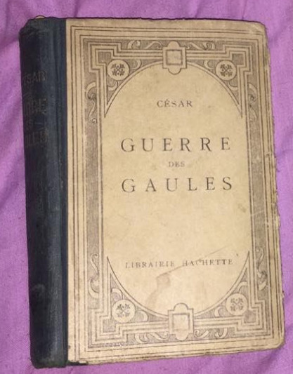 Commentaires sur la Guerre des Gaules : texte latin / Jules Cesar Caesar