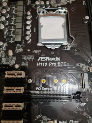 Kit Asrock H110 Pro BTC + i5 6500 + 16gb ddr4 socket LGA 1151 foto