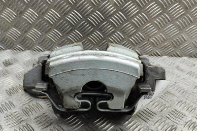 Etrier de fr&amp;acirc;nă dreapta față VOLVO XC60 II 246 2024 OEM: 32373384 25203388 foto