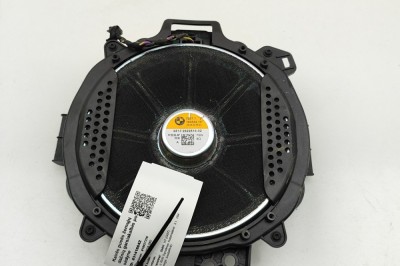 Subwoofer podea dreapta BMW X7 G07 2020 OEM: 2622516 31416642 foto
