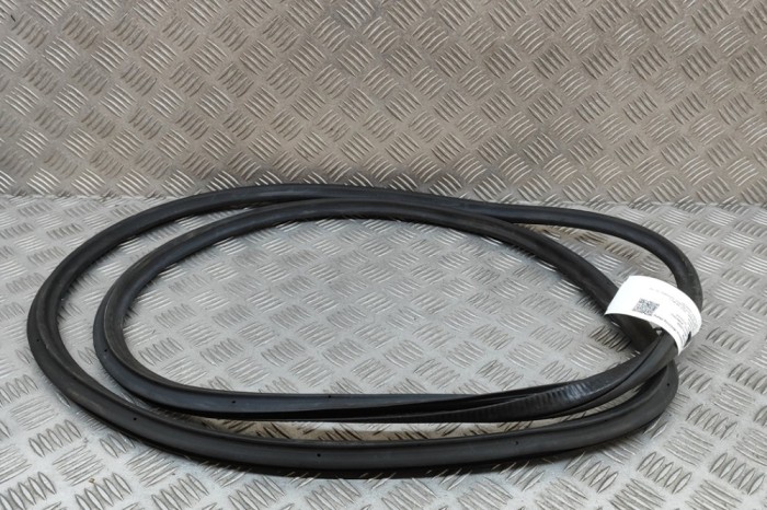 Garnitura ușă dreapta față AUDI A8 D4 4H_ 2011 OEM: 4H0831721F | 27753252