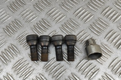Set prezon antifurt BMW X1 F48 2016 OEM: 2453961 | 32054372 foto