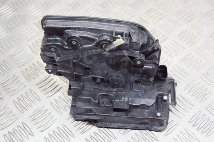 &Icirc;ncuietoare ușă st&acirc;nga spate BMW X5 F15, F85 2014 OEM: 182838-10,7281943 12090668