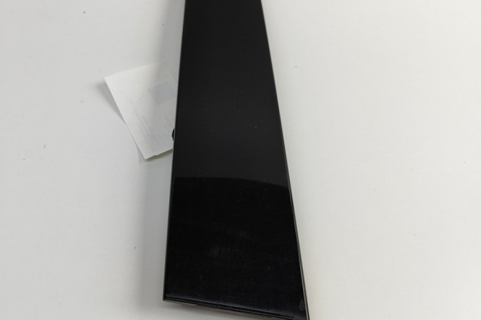 Ornament vertical ușă dreapta spate OPEL MOKKA 2023 OEM: 98347971XK 30307865