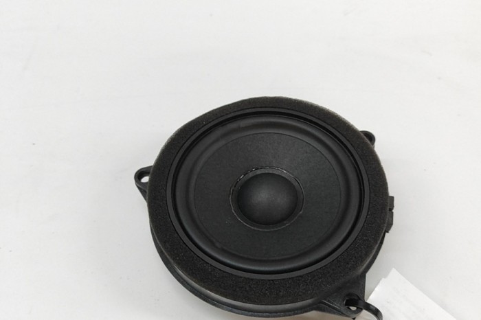 Difuzor ușă dreapta spate BMW X7 G07 2023 OEM: 2622518 31091035