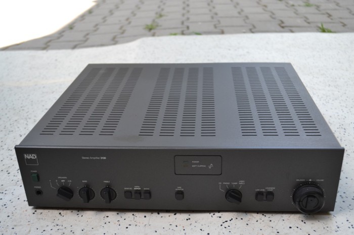 Amplificator Nad model 3130