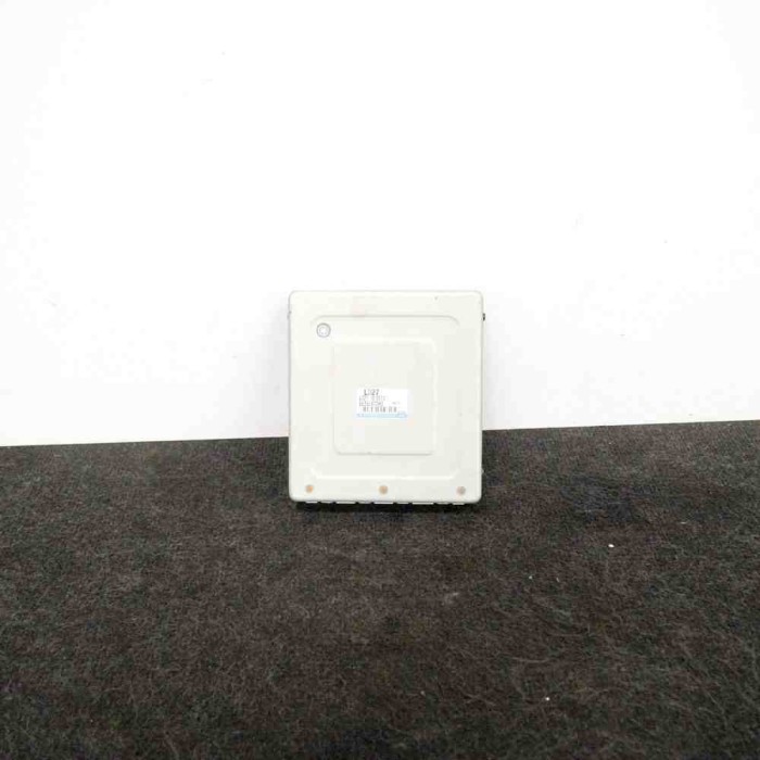 Unitate de control motor MAZDA 6 Hatchback GG 2004 OEM: E6T52472H3L32718881J 1263945