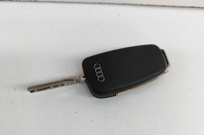 Cheie de contact AUDI A3 Sportback 8VA, 8VF 2019 OEM: 8V0837220,5FA010780 24874680 foto