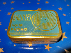 B764-I- Cutie ace patefon veche Aiguilles pour phono cca 200 bucati metal. foto