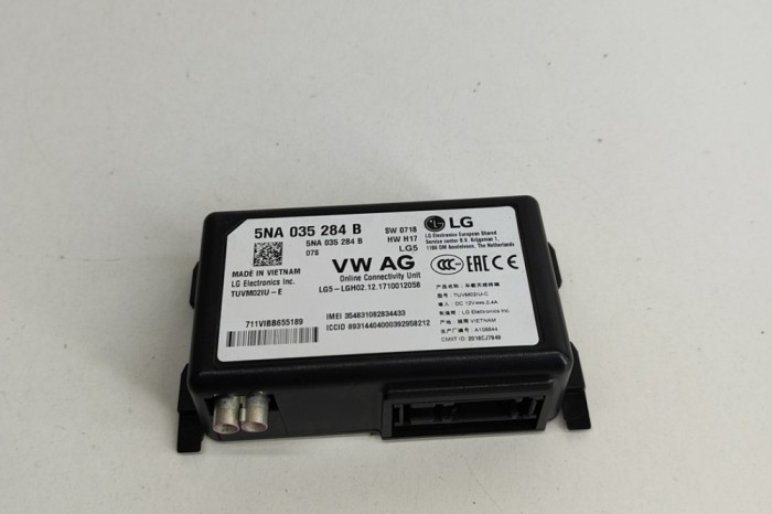 Modul de control Bluetooth SKODA SUPERB III 3V3 2018 OEM: 5NA035284B 27890460