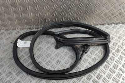 Garnitura ușă dreapta față AUDI A5 F53 2017 OEM: 8W6831708 | 31221834 foto
