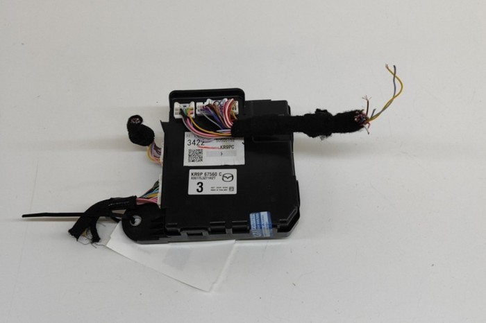 MAZDA CX-30 DM 2023 OEM: KR9P-67560-C SKU: 29508748