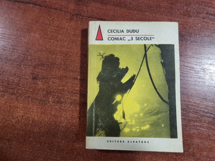 Coniac "3 secole" de Cecilia Dudu