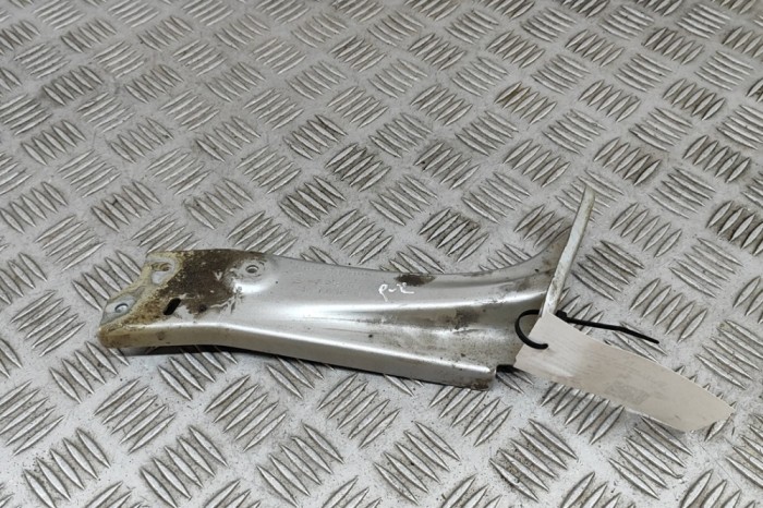 Suport aripa st&acirc;nga față SKODA OCTAVIA III Combi 5E5 2014 OEM: 5E0821141 | 30641300