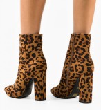 Cumpara ieftin Botine dama Leo Animal Print