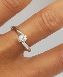 Superb inel din aur alb 18 k si diamant natural 0.19 ct - model logodna/solitaire - stare noua, 46 - 56, 18k