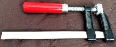 Menghină de tip F foto