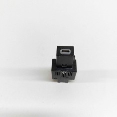 USB VW TIGUAN AD1 2021 OEM: 3G5035954 | 25696368